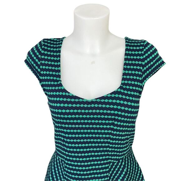 ANTHROPOLOGIE | POSTMARK CAP SLEEVE PEPLUM TOP IN NAVY BLUE/Green small - Picture 2 of 8